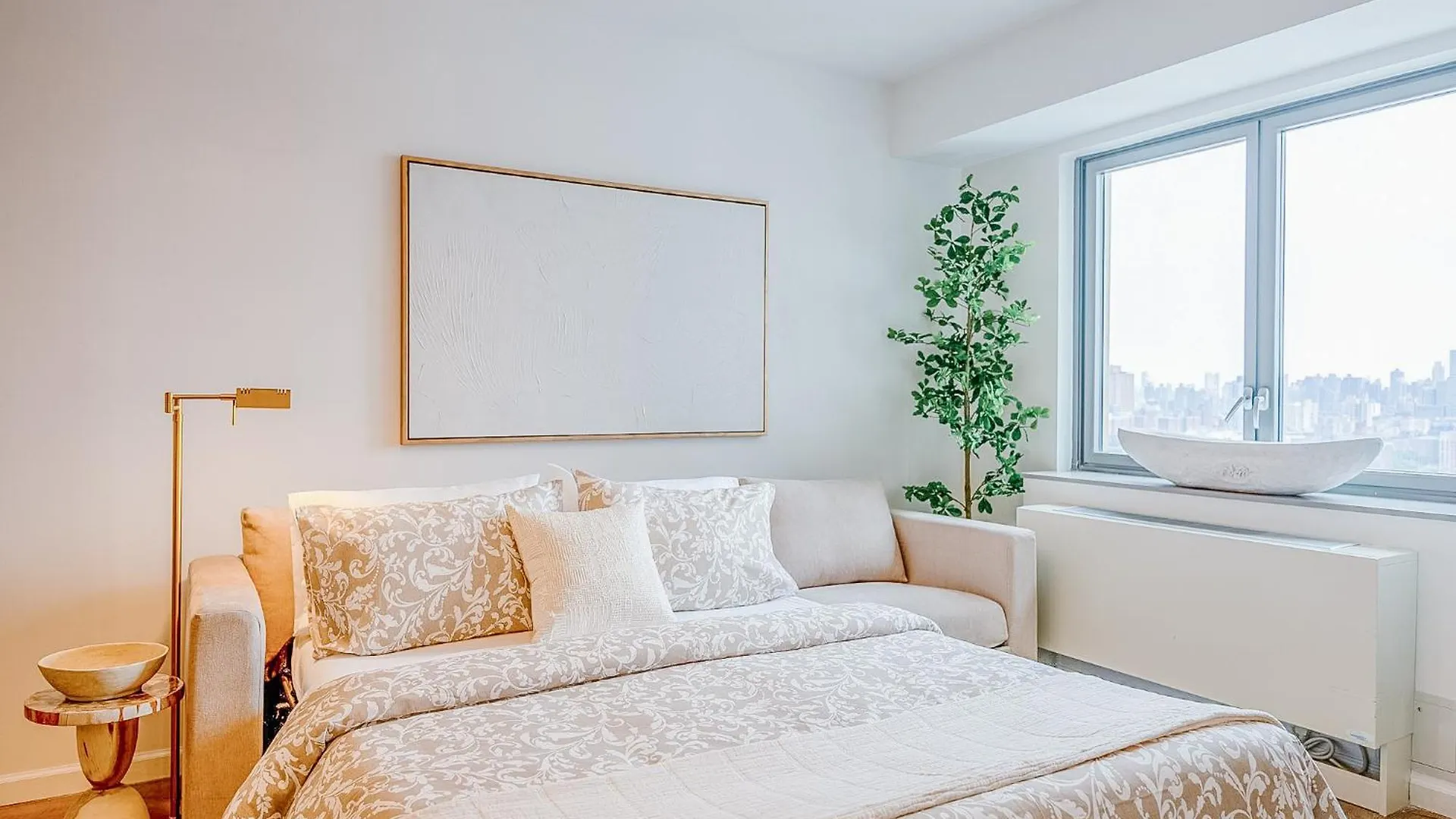 Skyline Spectacle Modern Designer Studio With Panoramic Nyc Views Apartment New York