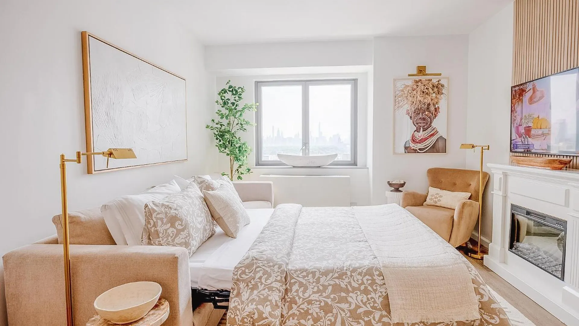 Skyline Spectacle Modern Designer Studio With Panoramic Nyc Views Apartment New York