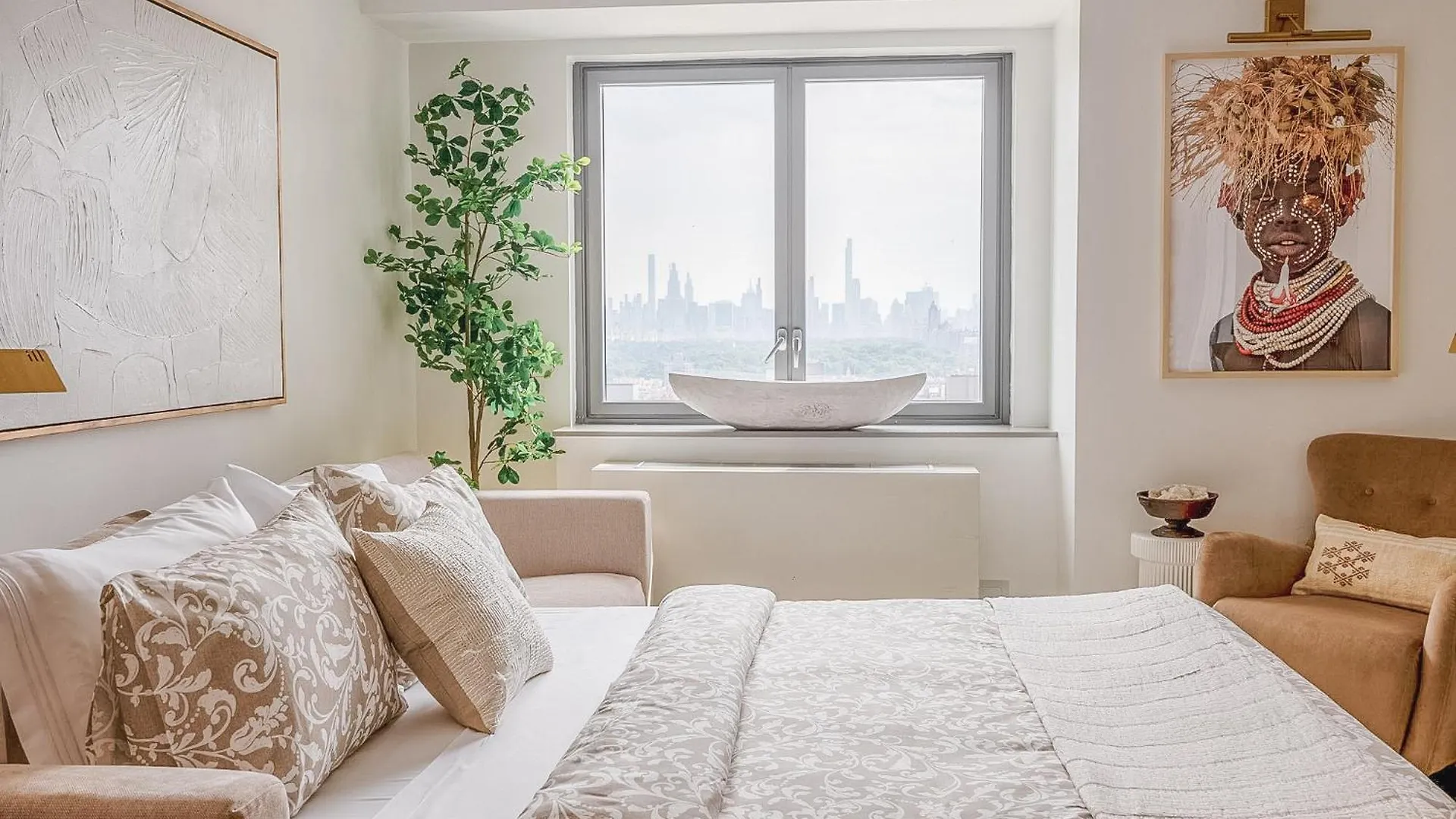 Skyline Spectacle Modern Designer Studio With Panoramic Nyc Views Apartment New York